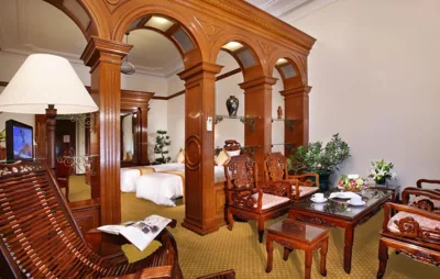 Hotel Continental Saigon – Photos 10